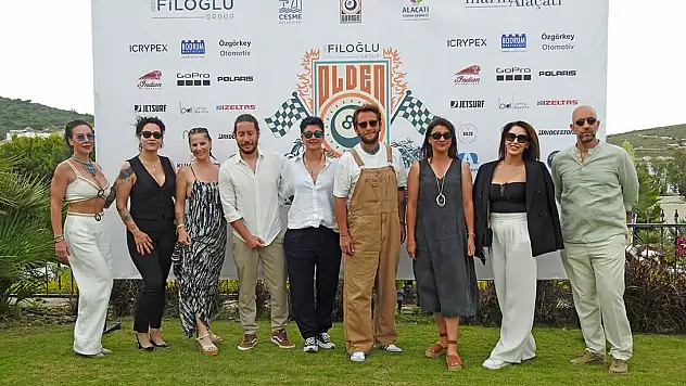 Klasik araç tutkunları buraya! Filoğlu 8 OldenFest'in lansmanı Alaçatı'da yapıldı
