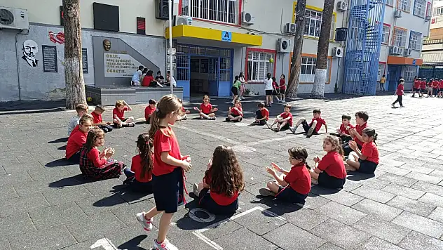 Konak coşkulu anlara sahne oldu