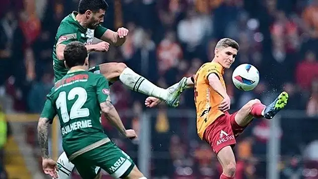 Konyaspor - Galatasaray maçında ilk 11'ler belli oldu!