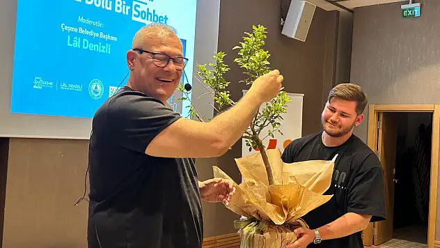 Levent Üzümcü Çeşme'de sanat ve hayat üzerine konuştu!