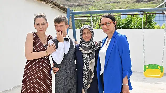 Manisa'da Anneler Günü'nde yürekleri ısıtan destek