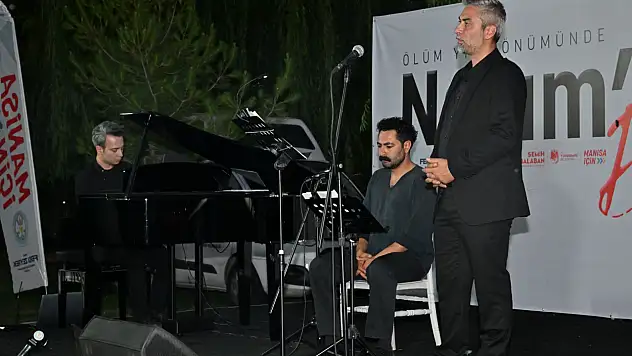 Manisa'da Nazım Hikmet şiirleri doğa ve müzikle buluştu