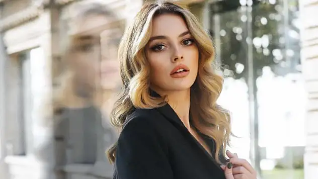 Melis Sezen 'Leyla Hali' ile dijital ekrana dönüyor