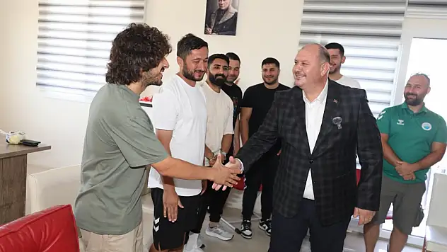 Menderes'te bayram mesaisi!