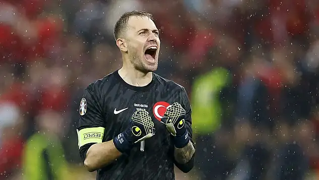 Mert Günok kimdir?
