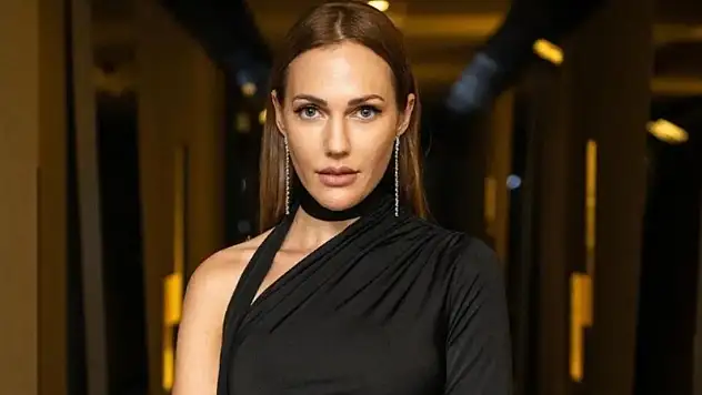 Meryem Uzerli kimdir?