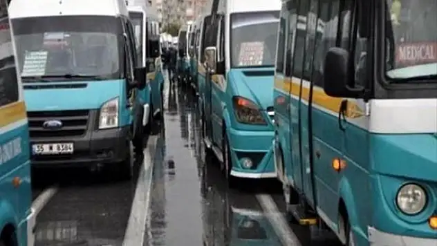 Minibüsçüler direniyor