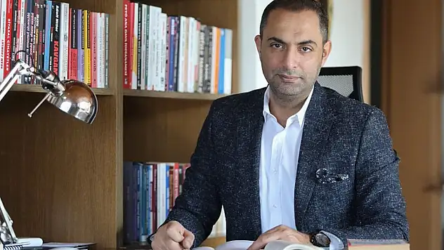Gazeteci Murat Ağırel kimdir?