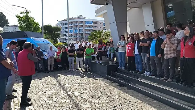 Narlıdere Belediyesi'nde uzlaşma sağlanamadı, pankartlar asıldı!