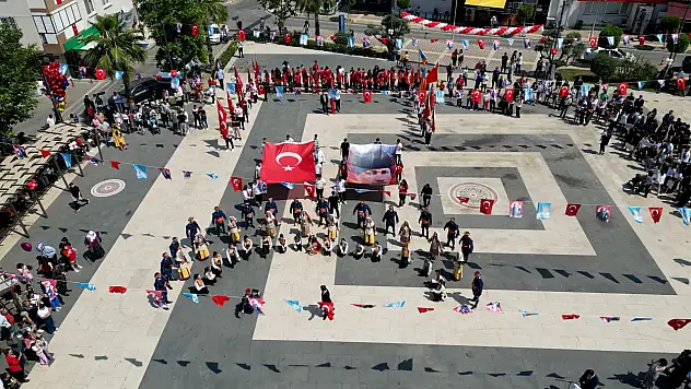 Narlıdere meydanlara sığmadı
