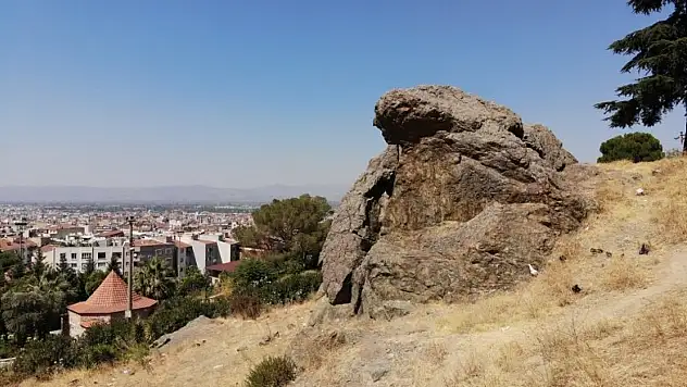 Niobe'nin gözyaşları ile meşhur, gören kadın kafasına benzetiyor: İzmir'e çok yakın mesafede- Gitmeyen kalmadı, bu yaz...