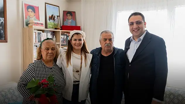 Onur Yiğit Balçovalı annelerle bir araya geldi