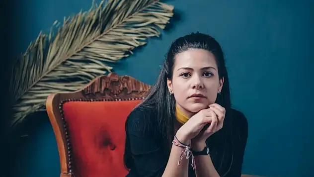 Pelin Abay kimdir?