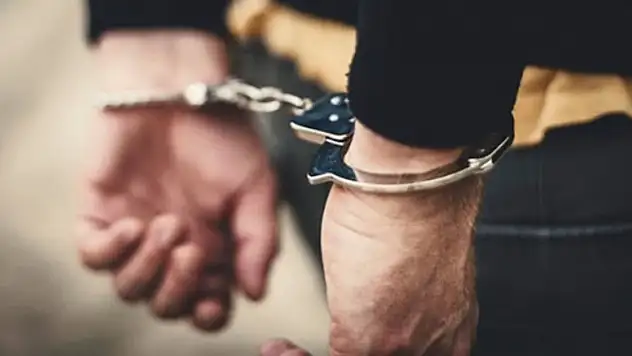 Rusya'da İnterpol Kırmızı Bültenle, Gürcistan'da Yeşil Bültenle aranıyorlardı: Antalya'da yakalandılar