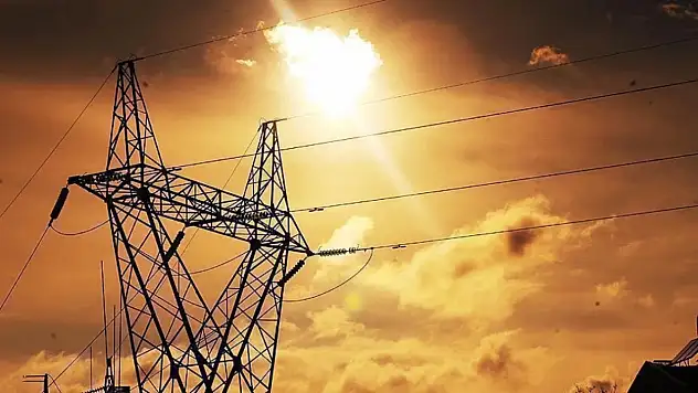 Saatleri takip etmeyen elektriksiz kalacak: İzmir'de kesinti yaşanacak