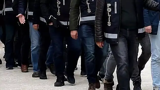Sendikacılar, öğrenciler, parti üyeleri... İzmir'de 1 Mayıs operasyonu!