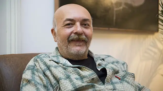 Settar Tanrıöğen kimdir?
