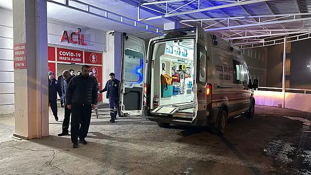 Siverek'te iki mahalle bir birine girdi: 9 kişi yaralandı