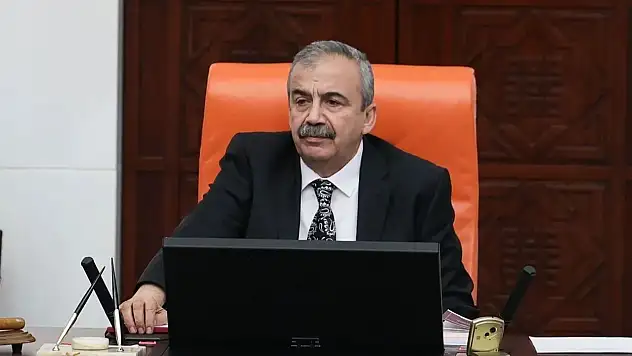 Son dakika! Aracında düzenek bulunmuştu! DEM Parti'den flaş Sırrı Süreyya Önder açıklaması