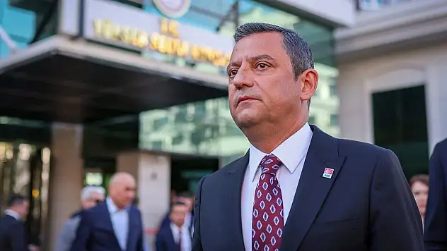 Son dakika! Özgür Özel'den deprem sonrası ilk mesaj