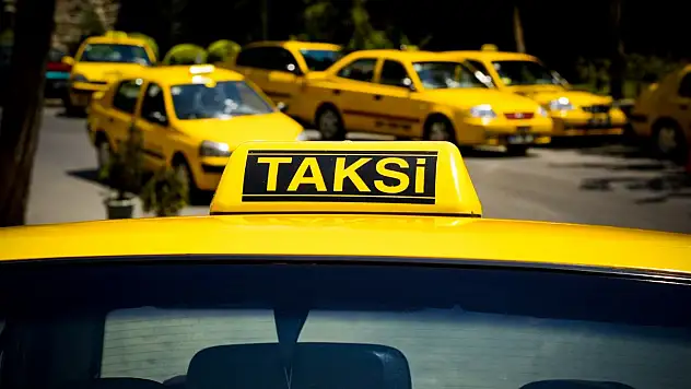 Son dakika! Taksi ücretlerine zam geldi!