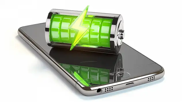 Telefonların pil kabusu bitiyor: 50 Yıl dayanacak atom pilli teknoloji seri üretime girdi