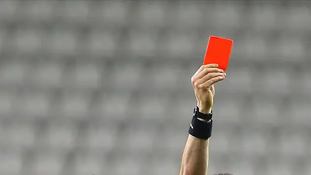 TFF'den disiplin kurallarına yeni sezonda değişiklik: Kırmızı kartlar büyük etki edecek