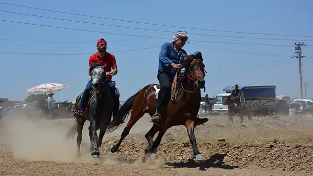 Torbalı'da rahvan atların dönüşü: Bu pazar nefes kesecek!