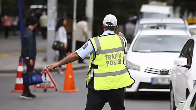 Trafik kurallarına uymayanlar için kötü haber! Cebinizi yakabilir!