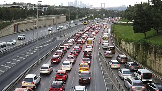 Trafik kurallarında yeni dönem başlıyor!32 maddelik yasa taslağı yolda