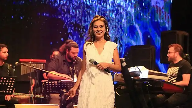 Türk müziğinin eşsiz sesi: Yıldız Tilbe kimdir?