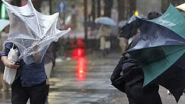 Turuncu kod ile uyarılmıştı: Bu ilde eğitime 2 gün ara verildi- Yarın yüzlerce öğrenci...