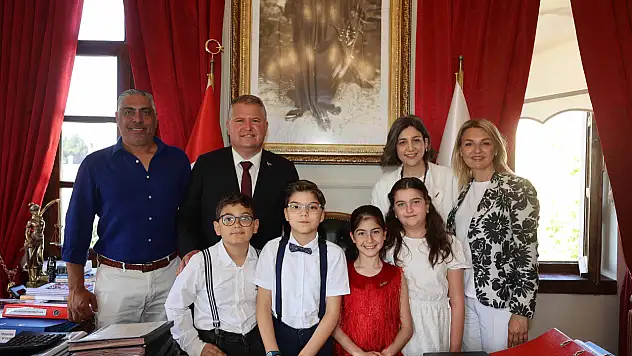 Urla'da minik başkanlar projelerini açıkladı