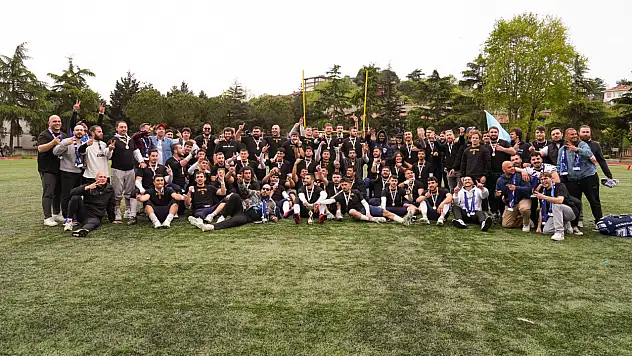 Yaşar Üniversitesi Admirals, yenilgisiz Süper Lig yolcusu!
