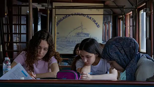 YKS'ye hazırlananlara İzmir'den sürpriz mekan