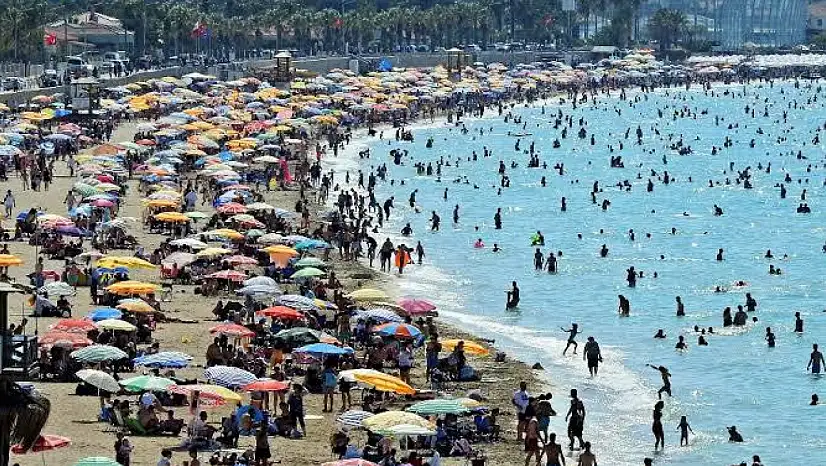 Çeşme bayramda tatilcilerin gözdesi oldu