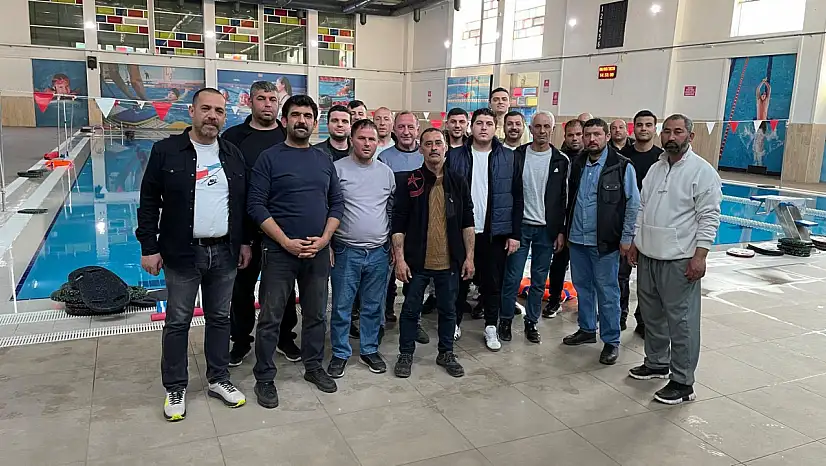 Manisa'da havuz personeline hijyen eğitimi
