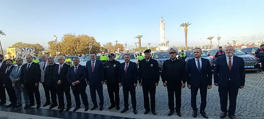 İzmir'de kolluk kuvvetlerine 988 yeni araç teslim edildi