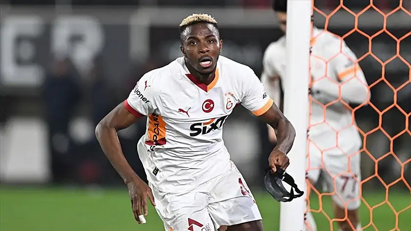 Victor Osimhen'in geleceği belirsiz: Transfer için 2 şart sundu